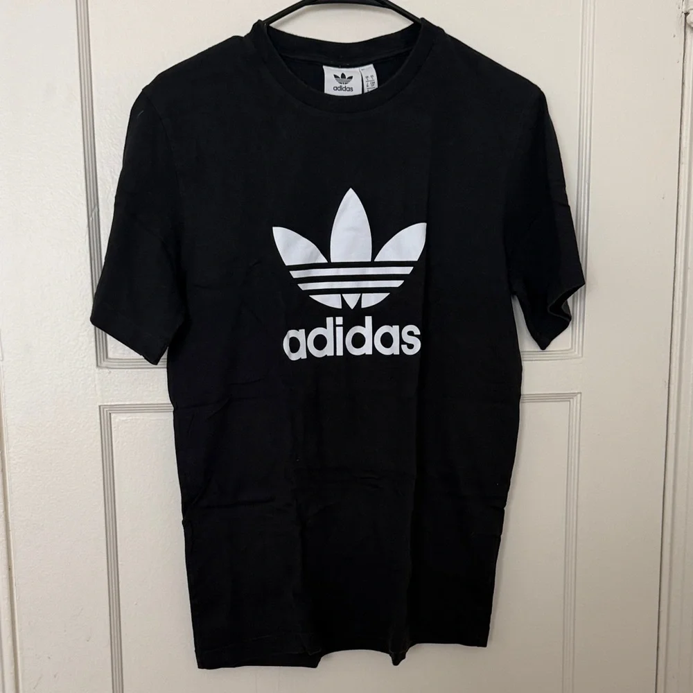 Adidas Originals Black Tee with White Trefoil Logo - Picture 2 of 5